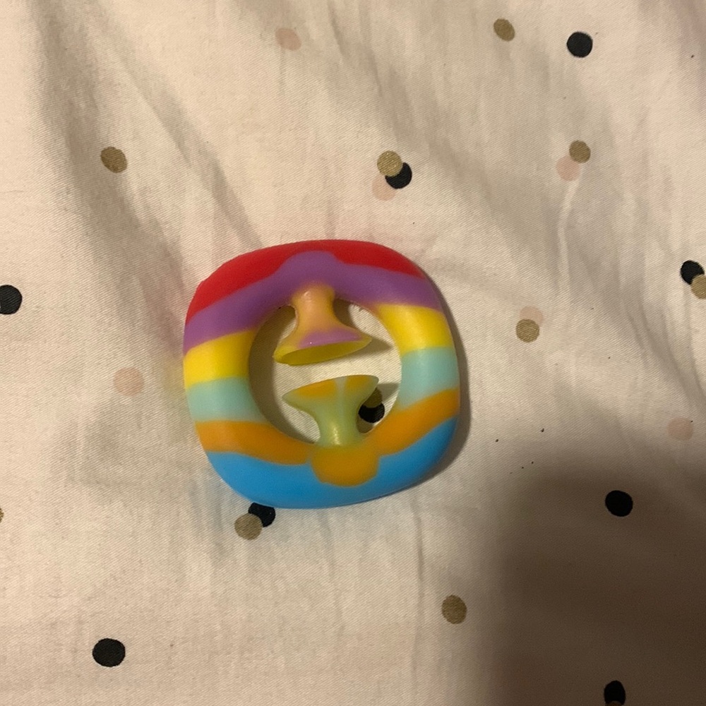 Rainbow pop it